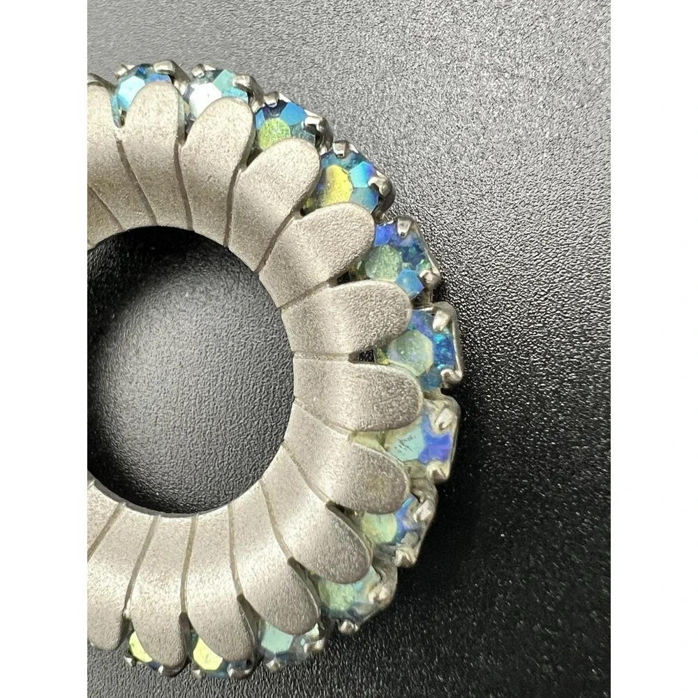 Vintage‎ Aurora Borealis AB Rhinestone Wreath Brooch Silver Tone MCM Circle Pin